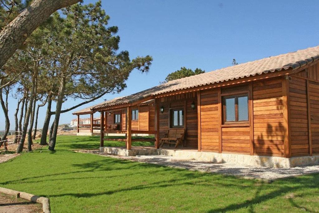 Готель Ericeira Camping & Bungalows Екстер'єр фото